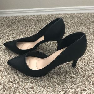 👠NEW Kelly & Katie Black Pumps